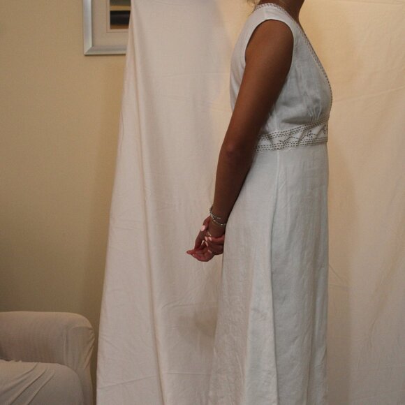 Eddie Bauer Linen Dress. - Picture 9 of 14